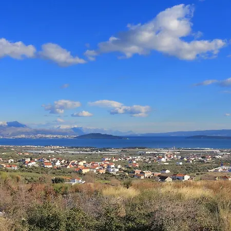 Casa de Férias Family Friendly House With A Swimming Pool Plano, Trogir - 21403 *
