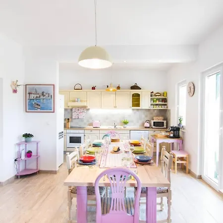 Family Friendly House With A Swimming Pool Plano, Trogir - 21403 * Prgomet