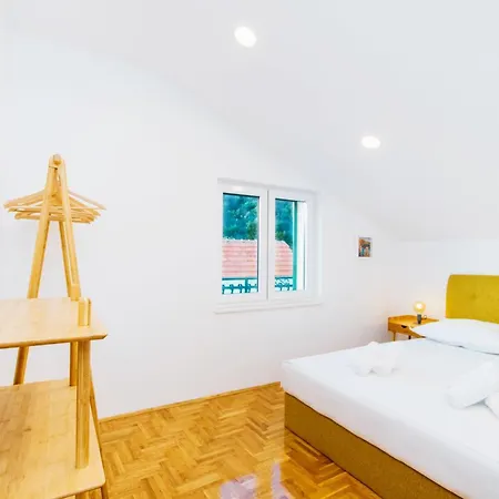 Family Friendly House With A Swimming Pool Plano, Trogir - 21403 Prgomet