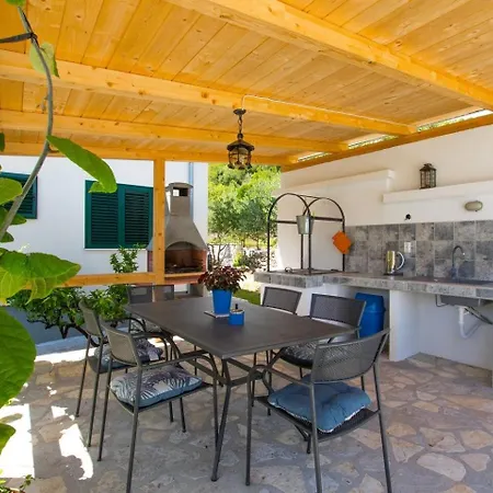 Family Friendly House With A Swimming Pool Plano, Trogir - 21403 Prázdninový dům